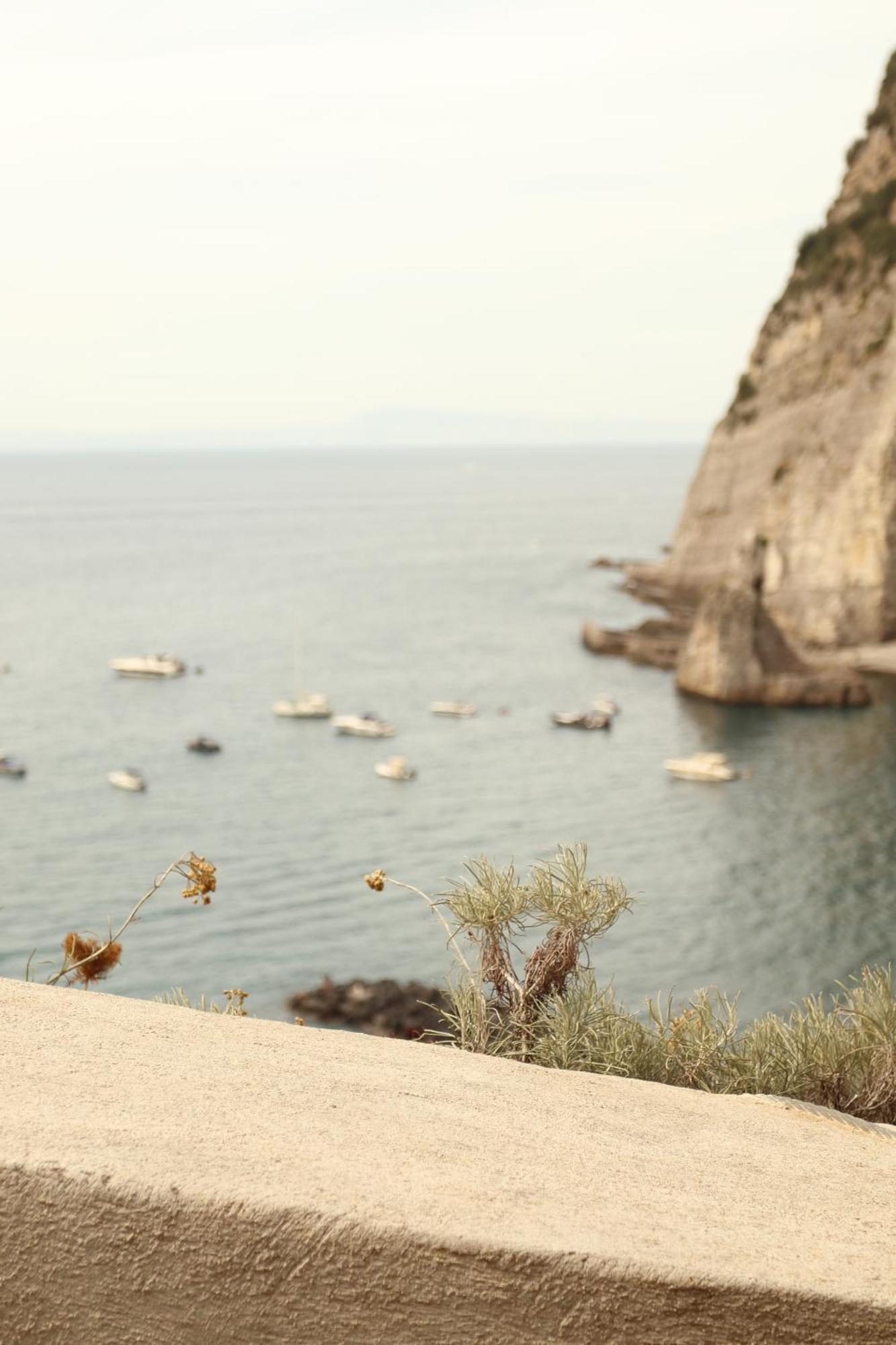 Angolo Del Marinaio. Casa Vacanze A Meta Di Sorrento Apartman Kültér fotó